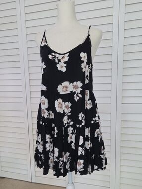 Brandy Melville Floral Tiered Dress